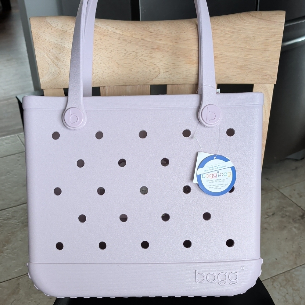 Lavender "Baby" BOGG ⚓ Bag With Interior Zipper Add On Pouch, NWT